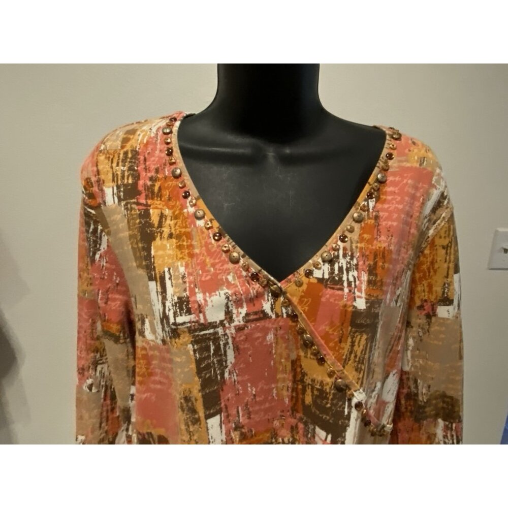 Ruby Rd Womens Size L Top 3/4 Sleeve V-Neck Button Decor - Picture 2 of 10